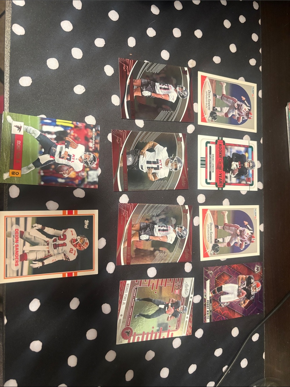 Atlanta Falcons 10 card bundle